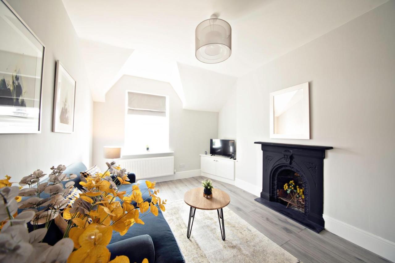 The Loft Apartment, 8 Granville Road Harrogate Bagian luar foto
